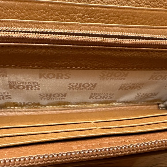 Michael Kors brown leather zippered wallet. Light use. - Picture 10 of 13